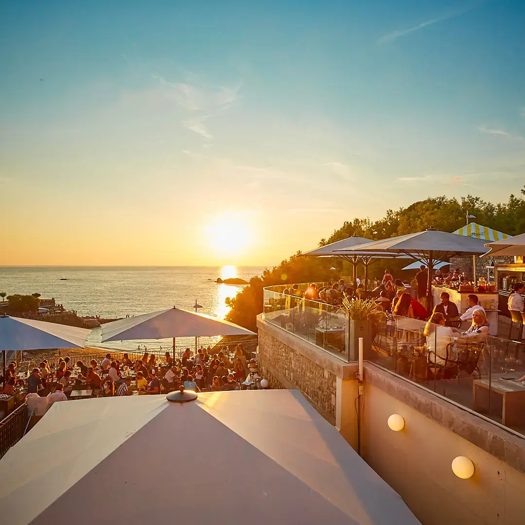 Vu Océan et restaurant les Baigneuses Biarritz